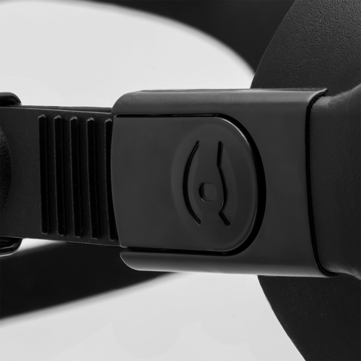 Hollis M-1 Frameless Mask