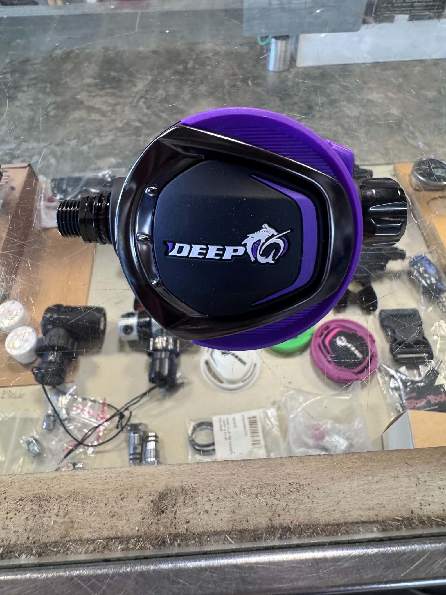 Deep 6 Signature Series 2nd Stage Regulator - Purple