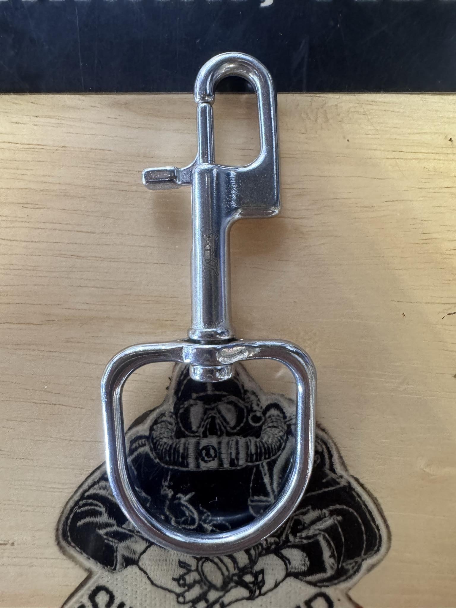 Cave Adventurers Bolt snaps