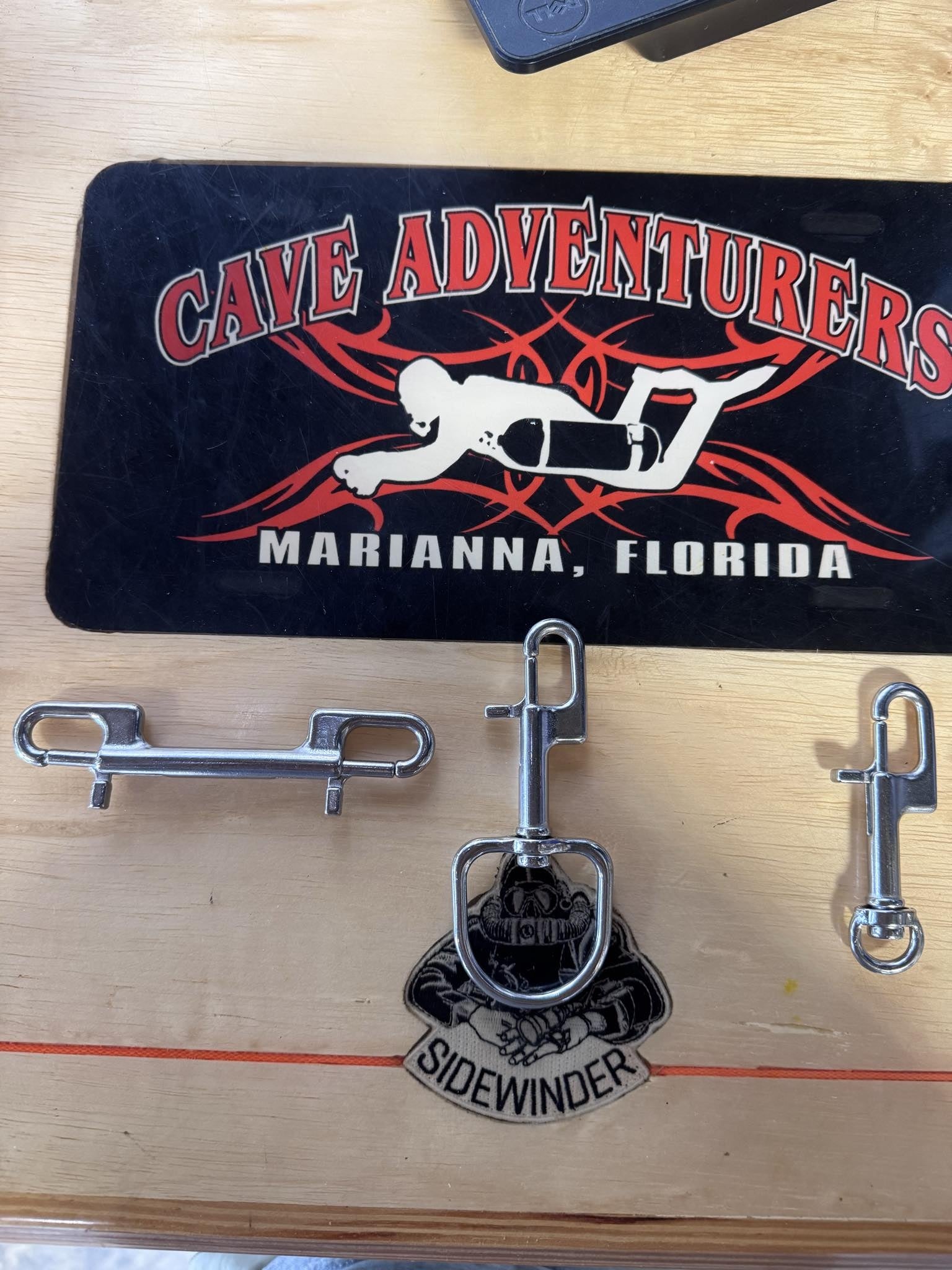 Cave Adventurers Bolt snaps